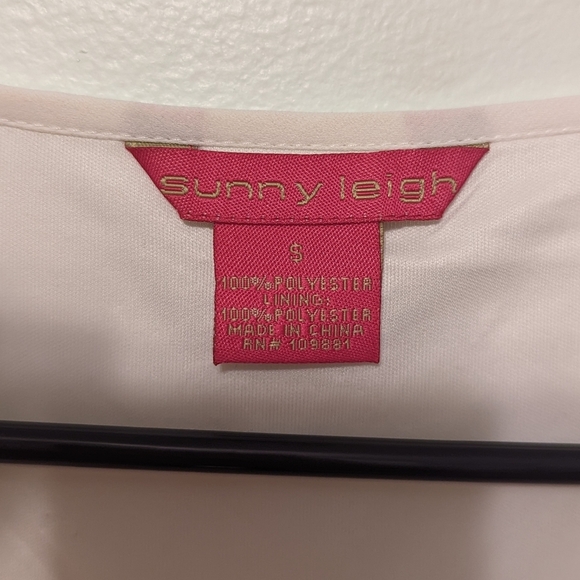 Embelished sleeveless Top - Picture 4 of 5